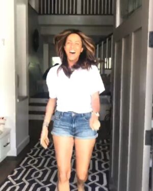 Nicole Ari Parker Instagram - When your friend who moved to TEXAS sends you a Text saying she's SORRY she can't be there on yr bday...then RINGS the bell 2 SECONDS later...and moves the 🎈🎈🎈out of her face.... TOTAL SCARY HAPPY  @nikkichuhome 
A. I am hard to surprise (i always find the presents from Santa by accident in the garage..my whole life )
😔

B. I thought we were gonna just have a nice chill day at home 🏠

C. That's her doormat at my front door from her home collection 🤣

#birthdaysurprises #yallgotme #soawesome #💕💕💕
