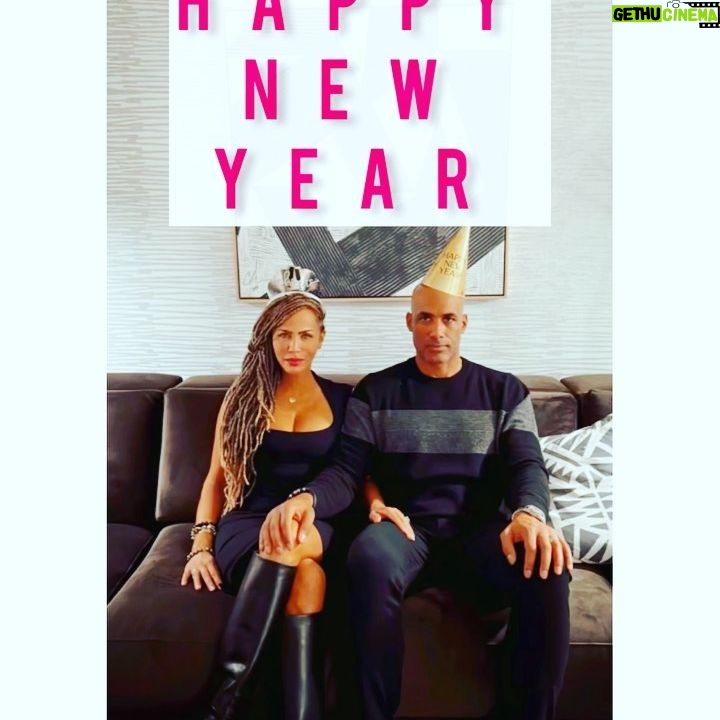 Nicole Ari Parker - 19.8K Likes - 🎈2🎈0🎈2🎈2🎈
🎤 @nas DEDICATED
📸u already know 👉🏽 @sophie_kodjoe