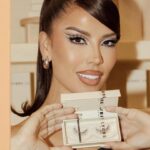 Nicole Faulkner Instagram - Makeup on mega babe and boss bitch @iluvsarahii for her pop-up event for @lybrelashes 🤌🏼✨👄 Hair: @justinemarjan Photos: @abe.bermudez