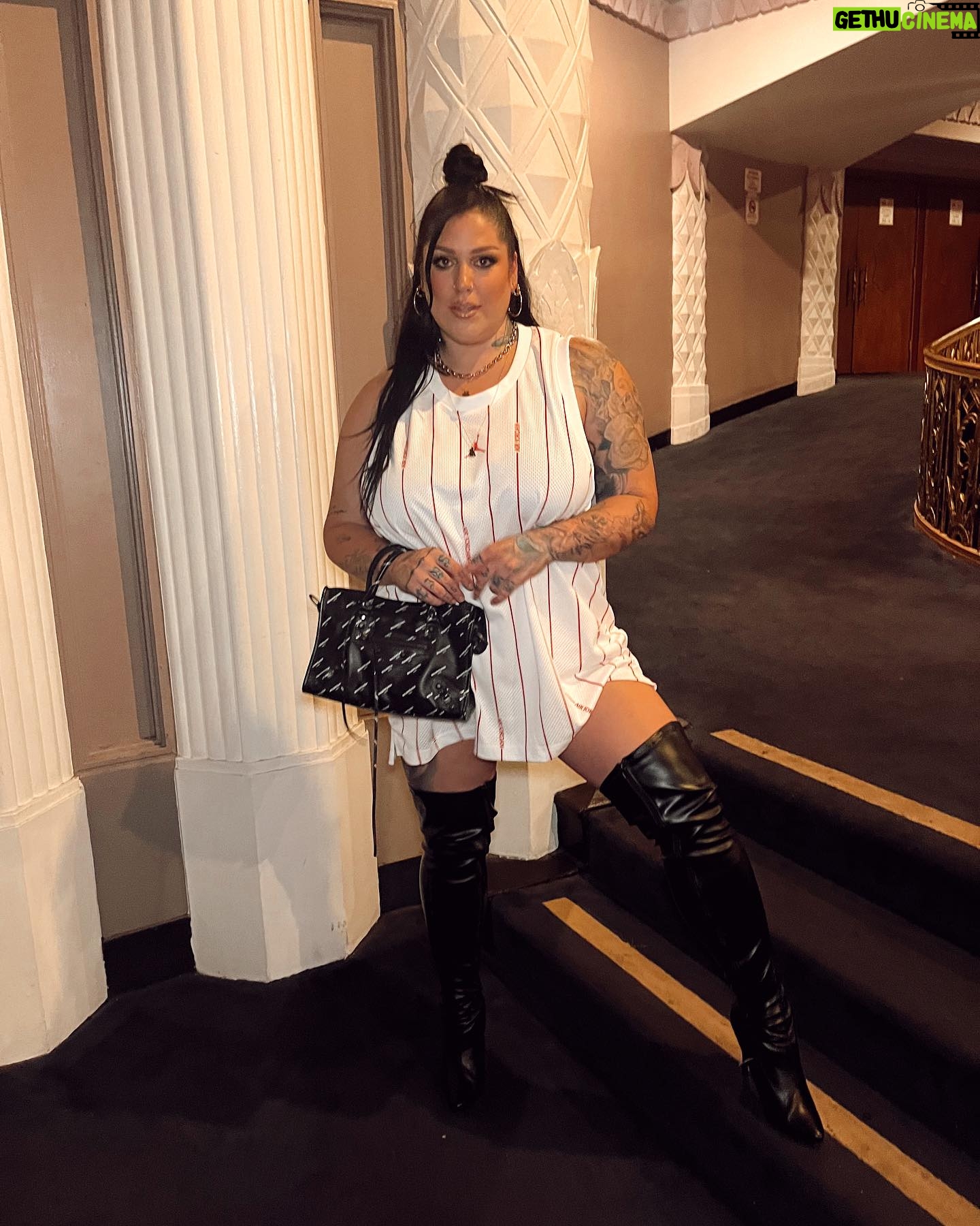 Nicole Faulkner - 5.9K Likes - Never bitter, only better.