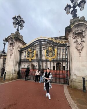 Nicole Faulkner Instagram - London dump vol. 1 🇬🇧