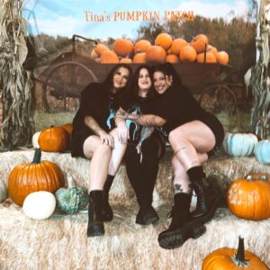 Nicole Faulkner Instagram - cutest pumpkins in the patch 🎃