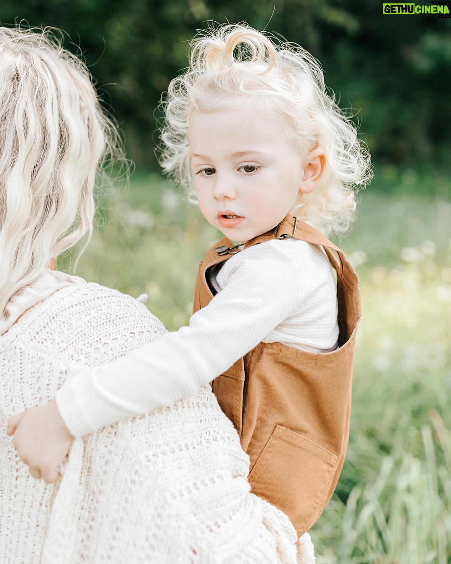 Nicole Franzel Instagram - “mama”. there’s no better title in this world for me & I don’t take it for granted.🤍 im so lucky to have learned from the best & I continue to learn everyday. my dreams are possible because of my mom. I pray to be that for Arrow. his biggest supporter, his safe place, his best friend, all while showing him unconditional love. If you’re trying to conceive. I see you. I feel you. I’m praying for you. If you lost your mom, I am so sorry. I’m praying for you and sending you extra love today. A reminder that you have the most loyal angel looking out for you. Share something about your mom below 🥰❤️ Happy Mother’s Day to all you angels out there. Some earth side and some in heaven.