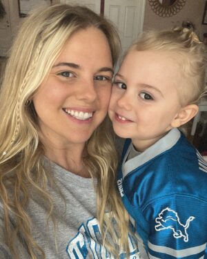 Nicole Franzel Instagram - GO LIONS 🦁💙