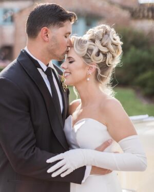 Nicole Franzel Instagram - Happy 3 years of loving, growing, learning, parenting, and evolving together 🤍✨