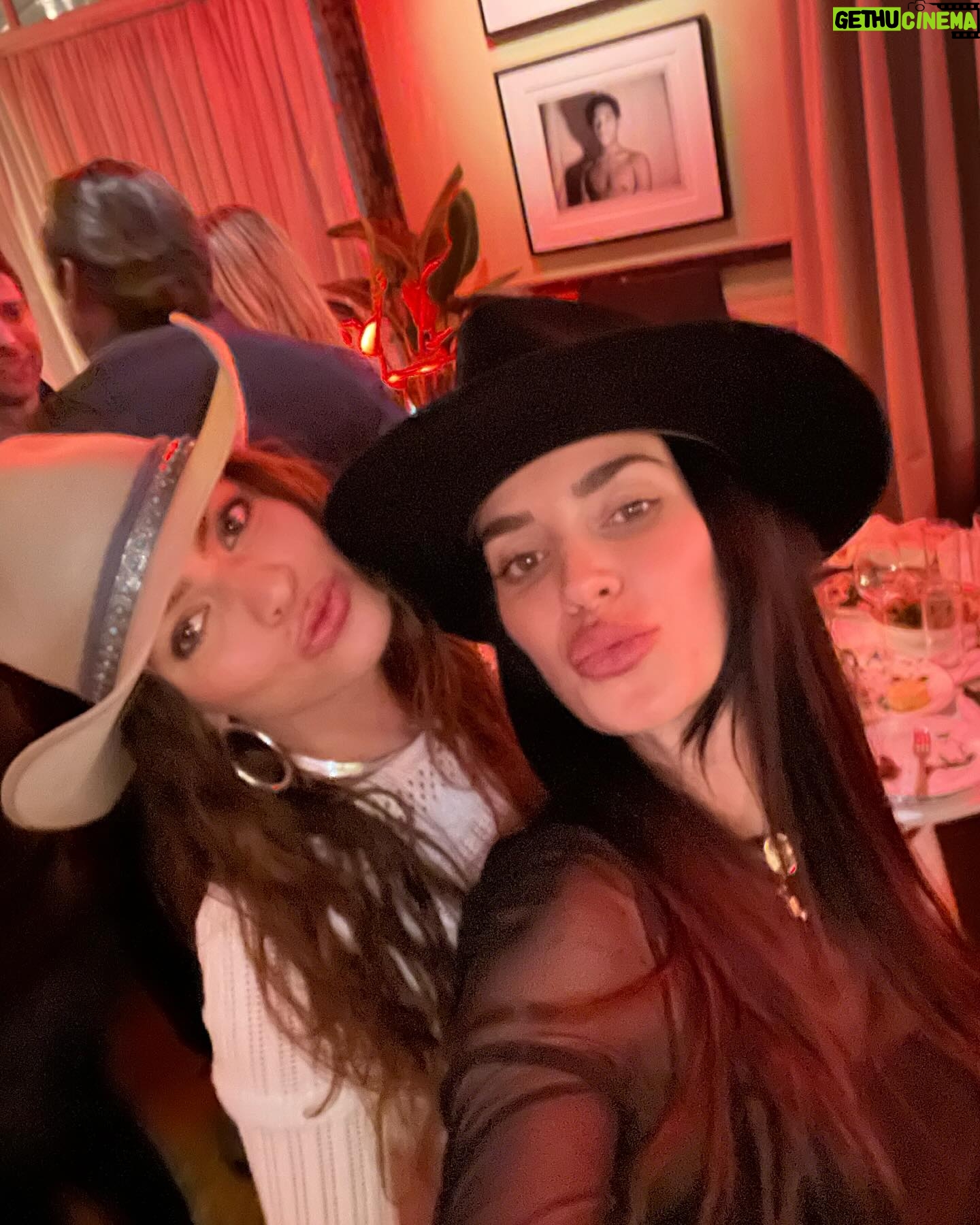 Nicole Lynn Williams Instagram - Little bits of Aspen 🫶🏼