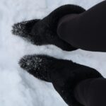 Nicole Lynn Williams Instagram - Are you team winter or summer? I LOVE the snow! Probably because I grew up that way and it feels more like home. @alo