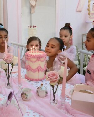 Nicole Lynn Williams Instagram - The sweetest birthday party for the sweetest birthday girl!! @dovealayah We love you so much! 🎀🩰💕