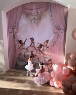 Nicole Lynn Williams Instagram - The sweetest birthday party for the sweetest birthday girl!! @dovealayah We love you so much! 🎀🩰💕