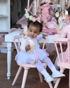 Nicole Lynn Williams Instagram - The sweetest birthday party for the sweetest birthday girl!! @dovealayah We love you so much! 🎀🩰💕