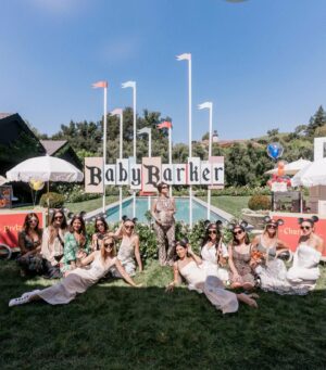 Nicole Lynn Williams Instagram - Happy bday to a real one! I love you @kourtneykardash I hope you have the best day! 🎈🎈🎈🎈