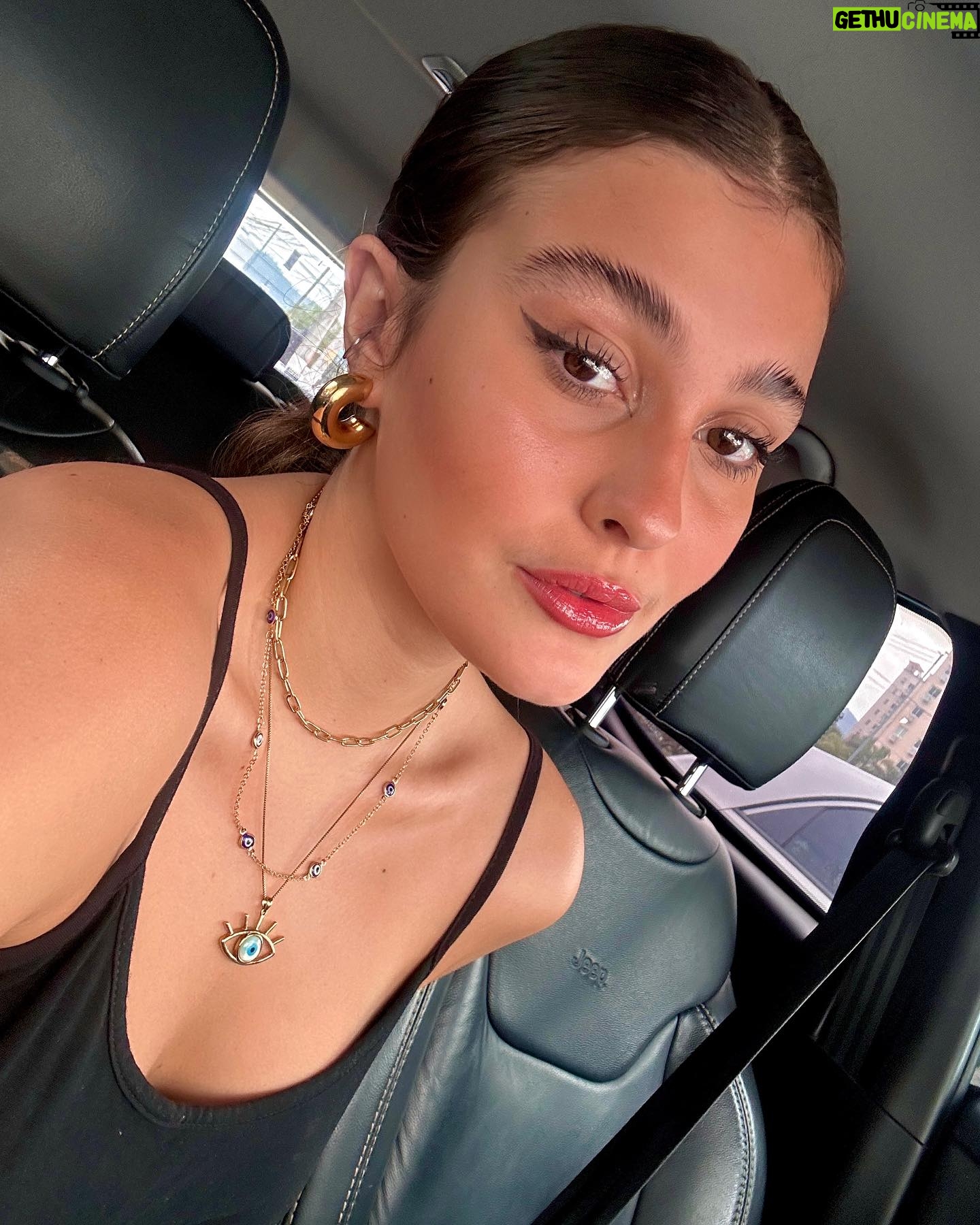 Nicole Orsini Instagram - ootd com minha bolsa liinda @jwpei_official pra ir na minha aula de dança na @petitedanse 🩵✨ #jwpei cupom de desconto de 12%: BR23NICOLE look 👗 @deliriyou