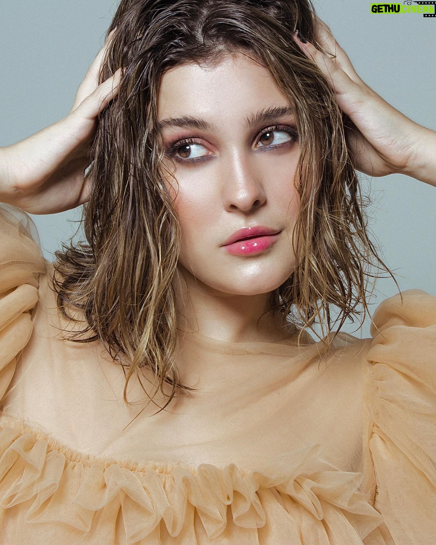 Nicole Orsini Instagram - tebetê desse ensaio ph 📸 @sergiorbaia