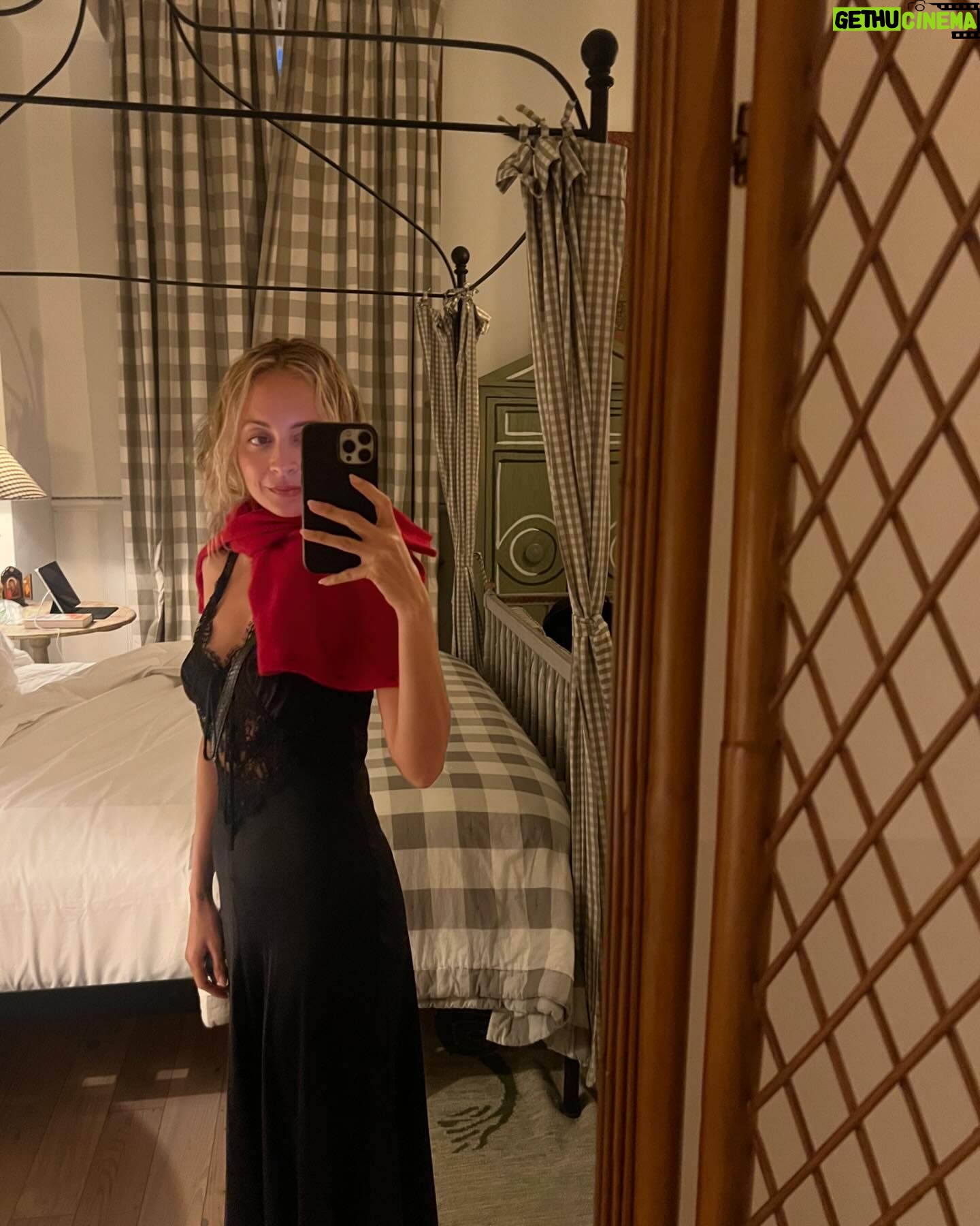 Nicole Richie Instagram - Feeling sore, dehydrated, and oh so grateful. Thank you Jazzfest 🦞🎷ðŸŽ