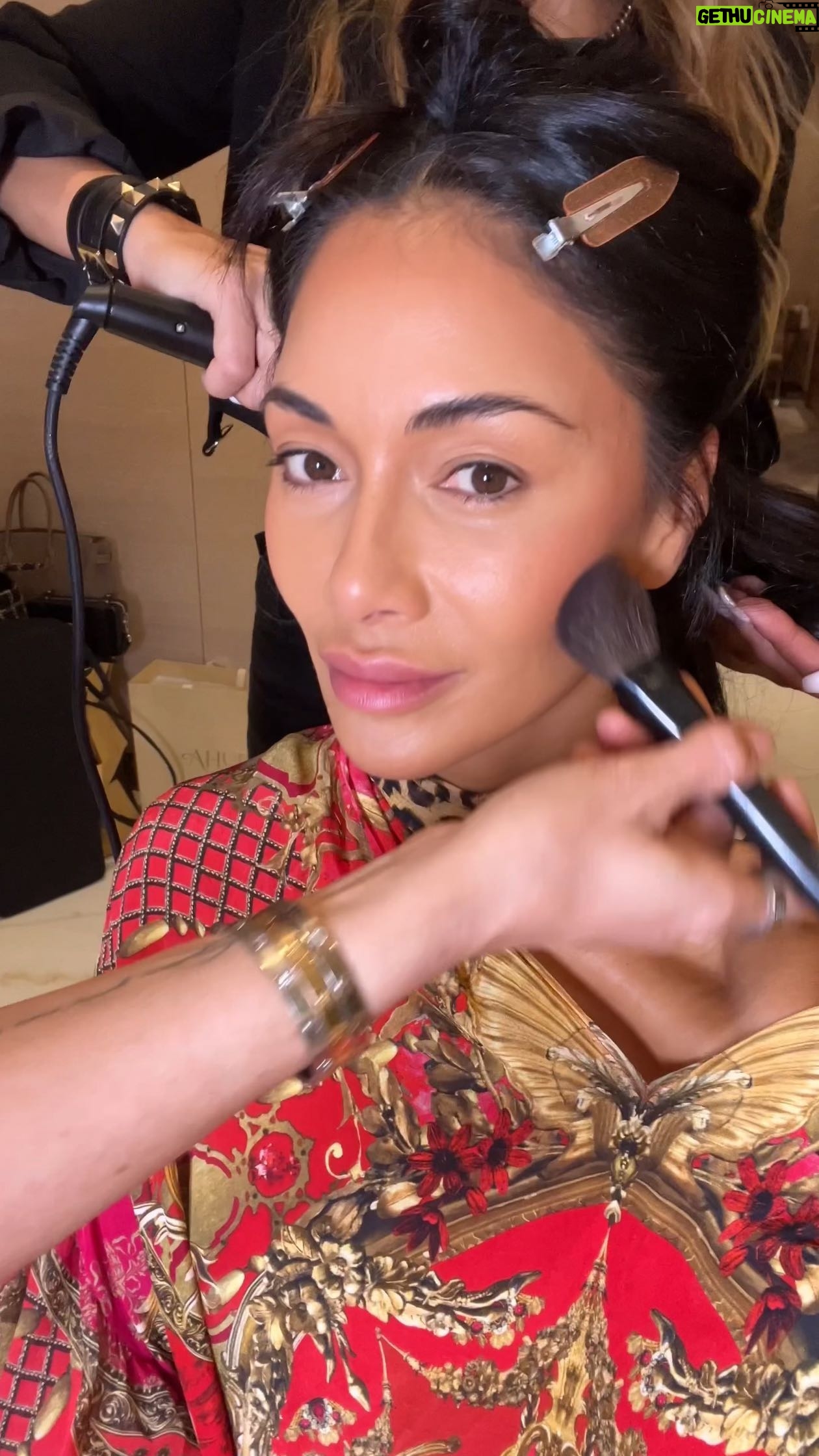 Nicole Scherzinger Instagram - Get ready with me! Inspo: Sleek Pink 💞