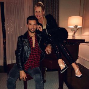 Nicollette Sheridan Instagram - Thank you for all your love and support! ❤️ •
•
Working on the Dynasty reboot and reprising the iconic role of Alexis has been thoroughly enjoyable, but the chance to spend precious time with my terminally ill mother is more important to me right now. I am profoundly grateful to Mark Pedowitz (The CW) and David Stapf (CBS) for graciously allowing me to return to Los Angeles to be with her, and I wish them and everyone associated with the show nothing but continued success. I am hopeful that my fans will embrace my successor with as much passion as they embraced me. •
•
 #dynasty #alexiscarrington