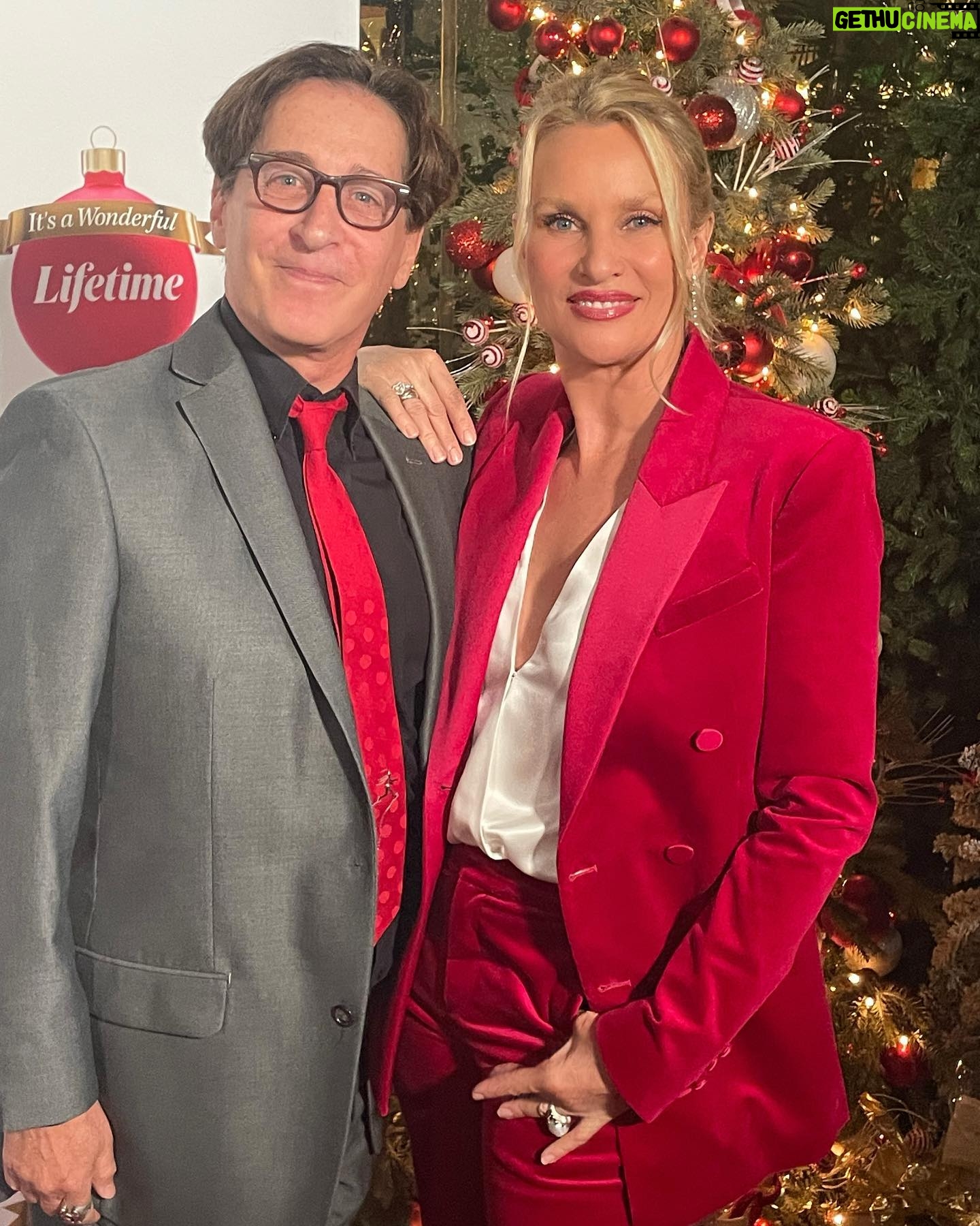 Nicollette Sheridan Instagram - Thank you for all the laughs @zimmermanstan …our super talented writer of #LadiesOfThe80s #ADivasChristmas #lifetime #itsawonderfullifetime