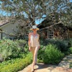 Nicollette Sheridan Instagram - ‘The Tree Of Knowledge’…I’m feeling much wiser 🤪