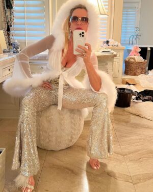 Nicollette Sheridan Instagram - Deciding on my ‘House of Gucci’ party costume…what do you think so far??