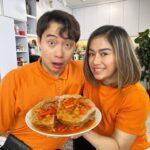 Nigel Ng Instagram - Thank You so much @mrnigelng for visiting and collaborating with me in Jakarta! So nice to meet you and so much fun! If you want to see Nigel’s show in Jakarta or Bali go to megatix.co.id or check my Instastory. Senang sekali Pagi ini Omay di datangin Youtuber International super kocak. Biasanya nonton lewat Youtube sekarang bisa kolab bareng. Yang suka nonton Stand Up Komedi, Uncle Roger akan melawak di Jakarta dan di Bali. Info Tiket bisa cek langsung di Instastorynya Omay atau ke megatix.co.id Trimakasih banyak @baksorusukjoss sudah mengirimkan Bakso Lava dengan super sangat cepat, padat, merayap ke Apartemen Omay hari ini. Semakin Viral - Semakin di Kenal ya. Belajar jadi Promotor 🤣