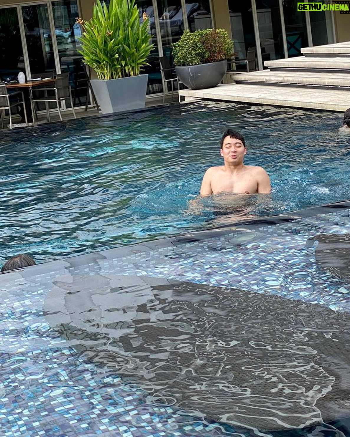 Nigel Ng Instagram - Swipe ➡️ to last pic to see reality 📣 Shamelessly plugging my next leg of #haiyaatour (US/Canada/UK): OCT 15 PHILADELPHIA - Sold out! OCT 18 DC OCT 20 NEW YORK - Extra show added OCT 22 TORONTO - Last few OCT 25 MONTREAL - Sold out! OCT 28 OTTAWA - Sold out! NOV O2 DETROIT NOV 04 MINNEAPOLIS - Sold out! NOV 05 MIAMI BEACH NOV 10 ATLANTA - Last few NOV 13 BOSTON - Extra show added NOV 17 HOUSTON - Last few NOV 18 DALLAS NOV 20 AUSTIN NOV 23 PORTLAND NOV 25 SAN DIEGO - Sold out! NOV 27 HONOLULU - Extra seats added on balcony DEC 05 VANCOUVER - Sold out! DEC 08 CHICAGO - Last few DEC 11 NEW YORK - Extra show added JAN 06 TAIPEI - Last few FEB 02 LONDON - Last few All links in bio! #uncleroger
