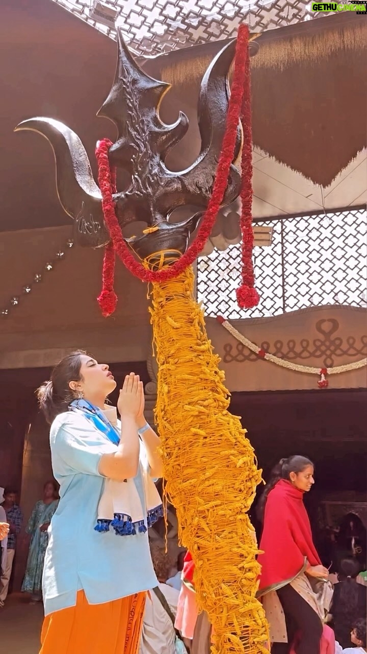 Nikita Sharma Instagram - Bhairavi Devi, the divine feminine, the powerful, the granting, the endless. 🙏🏻 The raw energy and the power of Bhairavi Devi was so potent and emerging from all directions that all I could do was soak in the marvel of the power of @linga.bhairavi 🔥 This is something very very close to my heart with feelings that I can’t even put into words. ✨ #lingabhairavi #feminine #energy #ishafoundation #sadhguru