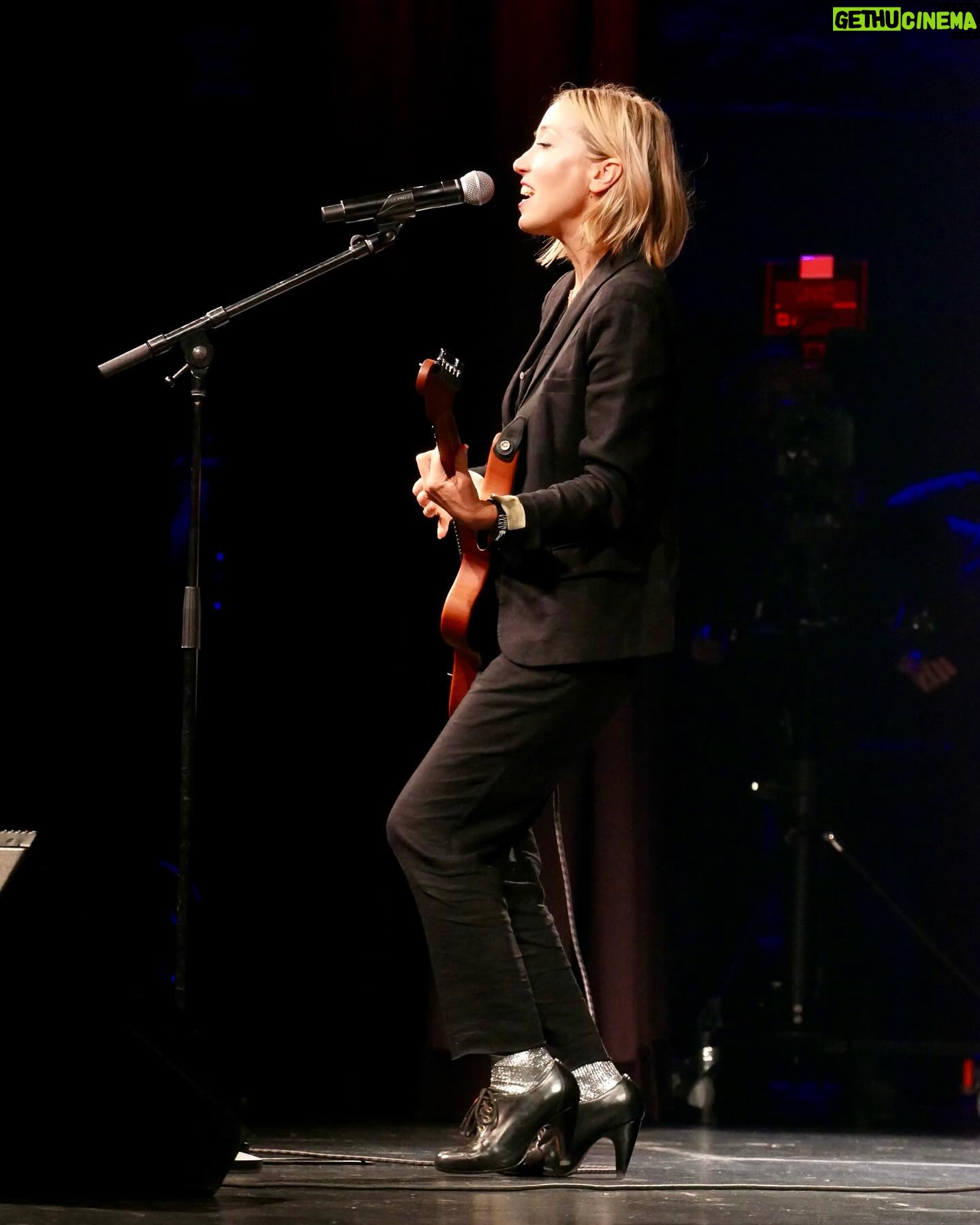 Nikki Glaser Instagram - Back on tour. Thank you PA and NY! Such great crowds. I hope you had as much fun as I did. See you this weekend, Grand Rapids and Columbus! 📸 @mattpondpa