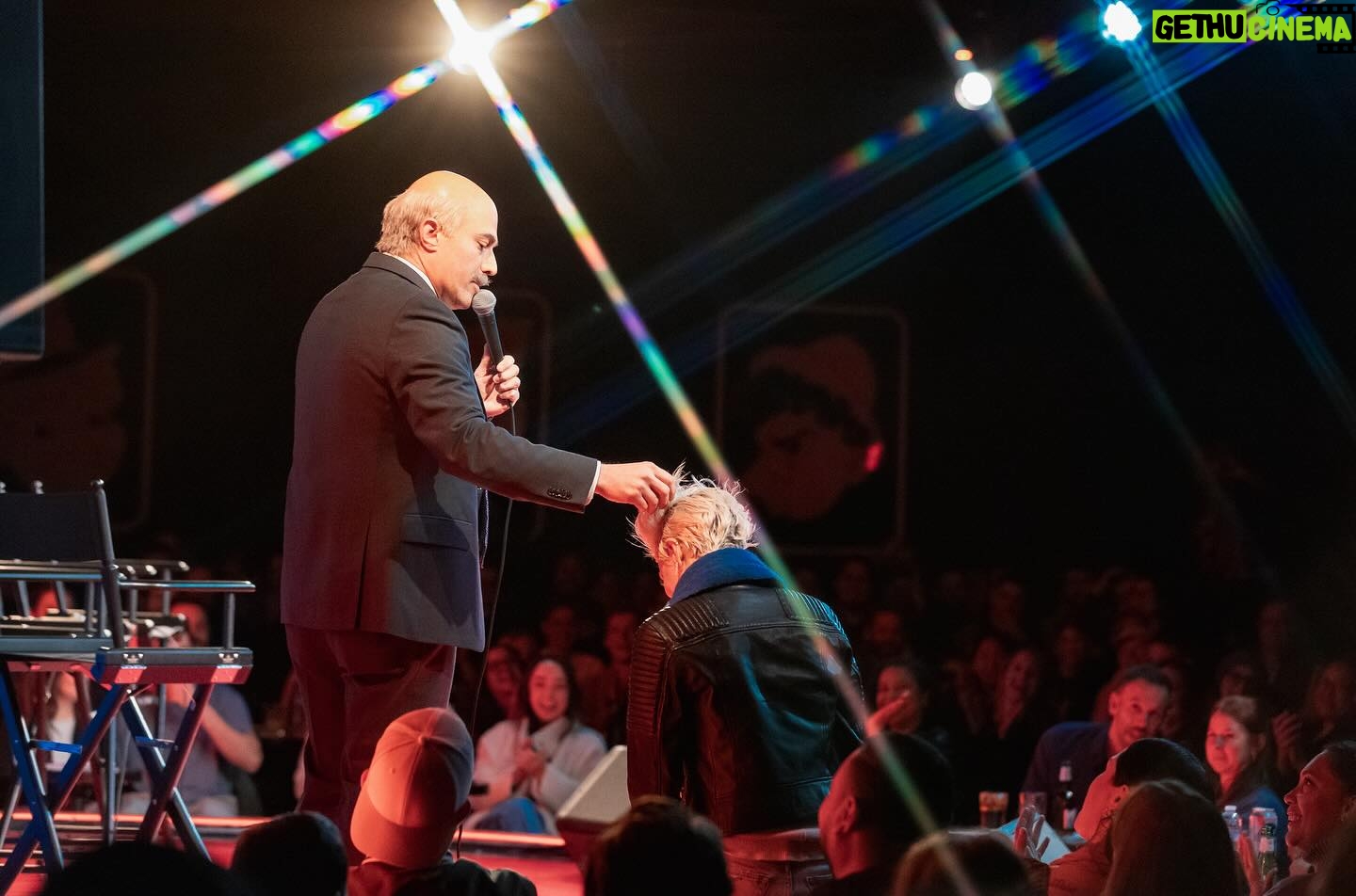 Nikki Glaser Instagram - NEW “Dr. Phil LIVE” is OUT NOW!!!🍿 You watch yet??! Shoutout to the legends @whitneycummings @nikkiglaser @trevorwallace @jeremiahstandup @littleone126 🤘 📸 @vancorona #standupcomedy #comedy #drphil #adamray #whitneycummings #nikkiglaser #trevorwallace #jeremiahwatkins #gypsyroseblanchard