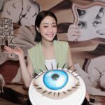 Nikki Hsieh Instagram - 很開心受邀擔任2024台北文學 閱影展的嘉 賓  九十五年前，西班牙超現實主義大師布紐爾在電影《安達魯之犬》裡用一把剃刀劃開眼睛，就像是一刀劃開人們的眼界 對我來說，電影就像是那把開啟世界之窗的刀，打開我的視野，永遠會帶給我新的刺激。 雖然我們沒有機會參與布紐爾的世代 但我們可以在今年的閱影展中細細品味 這些名作 最後提醒大家2024臺北文學．閱影展將於5月24日至6月6日在光點兩館放映，5月10日的中午就可以在售票系統購票 預祝影展順利成功！ 2024 臺北文學．閱影展  ▍放映時間 ｜2024.5.24 - 6.06 ⁣⁣ ▍放映地點 ｜光點台北、 光點華山電影館⁣ ▍售票時間⁣ ｜2024.5.10 中午12：00／ OPENTIX網路／服務據點同步啟售⁣⁣ ▍文學季官網 ｜https://reurl.cc/OM1xN3⁣ ▍手冊電子版 ｜https://reurl.cc/2YZ7kr @spottaipei #2024臺北文學閱影展 ⁣#閱讀電影的靈光