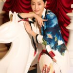 Nikki Hsieh Instagram – 很喜歡alice   olivia 的設計理念和品牌精神不僅注重時尚，更注重女性的自信和獨立。穿上alice   olivia 的服裝，是一種自信的展現。

alice   olivia SOGO 旗艦店開幕發表會
謝謝邀約🧡

@aliceandolivia
@aliceandolivia_tw
#黑白舞會
#encourageselfexpression