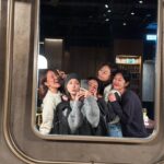 Nikki Hsieh Instagram – 離開台北前好險有先儲存一些可愛的回憶
在今晚平安夜可以拿出來回味一下
最後一張是每天收工後的小確辛😌

平安夜快樂各位！