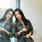 Nikki Hsieh Instagram - 今天被問到新的一年對自己的期許 我想應該就是在已經足夠了解自己的狀態下 帶著自信與輕鬆的心情 嘗試更多新的生活樣貌 就像今天穿上UNIQLO：Ｃ系列 平常很少嘗試的飄逸洋裝 配上放在我身上一直都很合理的短版軍裝外套 新鮮又輕盈 這就是今年想給大家的感覺😊 @uniqlo_taiwan #UNIQLO #UNIQLOLIFEWEAR #uniqlook#UNIQLO2024春夏系列登場 #輕迎新生活#EaseintoLightness #UniqloC