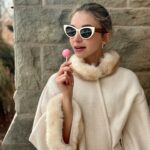 Nikki Roumel Instagram - Can’t wait to wear these glasses in Bali 💛 thank you so much for the gift @lgrworld! Handmade from Italy ✨