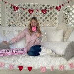 Nikki Roumel Instagram – Happy Valentines Day! Spread love not hate xo 💗💞