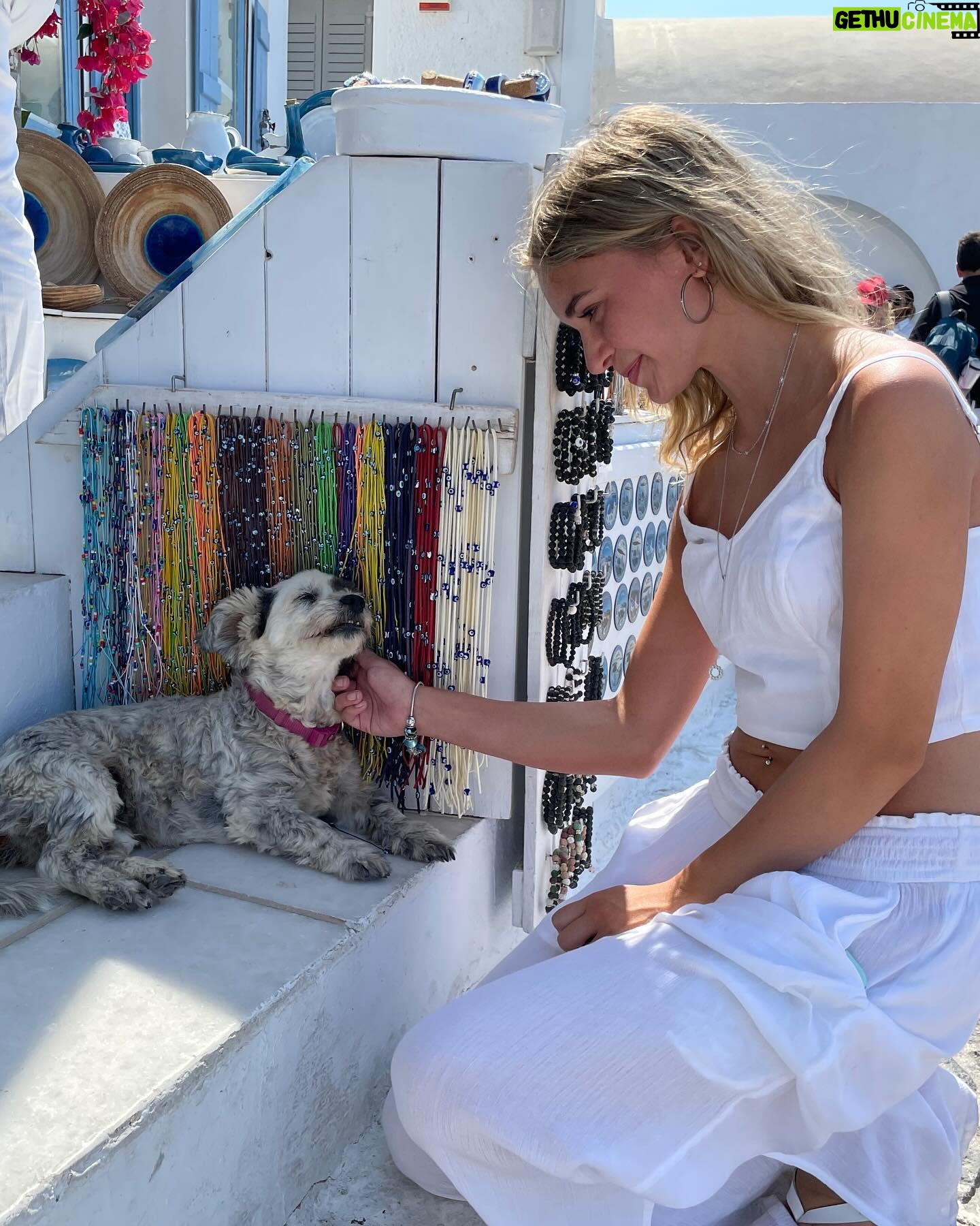 Nikki Roumel Instagram - Today I was told Iām low on Vitamin D. So another trip Greece!? š¬š·āļø