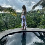Nikki Roumel Instagram - H2wh0a 🌊 Bali was beautiful 💛
