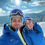 Nikol Štíbrová Instagram – Nahoru, dolu, nahoru, kafíčko, dolu, bombardino, nahoru, prosecco, dolu, prosecco, preclíček, nahoru, oběd, dolu, kafíčko, nahoru, dortík, dolu…

A jak lyžujete vy?