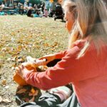 Nikol Štíbrová Instagram – #tb Lánské dýňořezání a taky asi poslední teplej den tohodle roku. S láskou budem vzpomínat:)