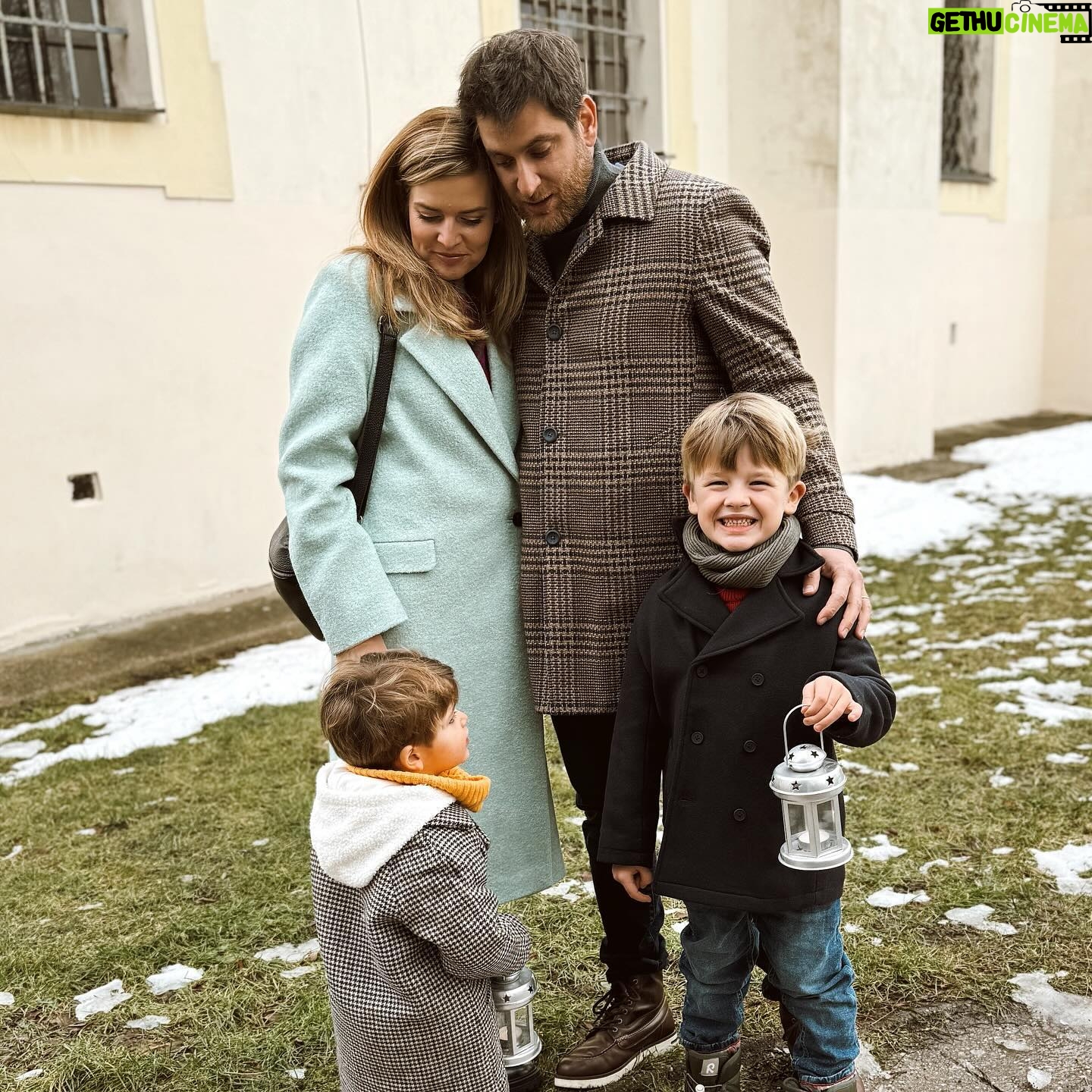 Nikol Štíbrová - 65.8K Likes - Krásné Vánoce, instarodino.
Lásku, pevné zdraví a pokoj v duši každému jednomu z vás ❤️🎄.