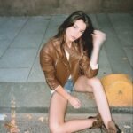 Nilsu Yılmaz Instagram – Bot ve ceket sezonu ben de açıldı 🤙🏻🍂