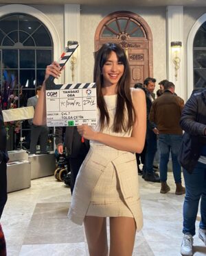Nilsu Yılmaz Instagram - 2nd episode of Yan Oda is coming on the way. Hold tight!!!
🤘🏻❤️💫