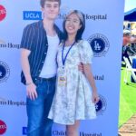 Nina Lu Instagram - baby’s first red carpet ! 🤩🥳🤩🥳 he even did his first interview 🥺 #mattel #mattelpartyonthepier #partyonthepier
