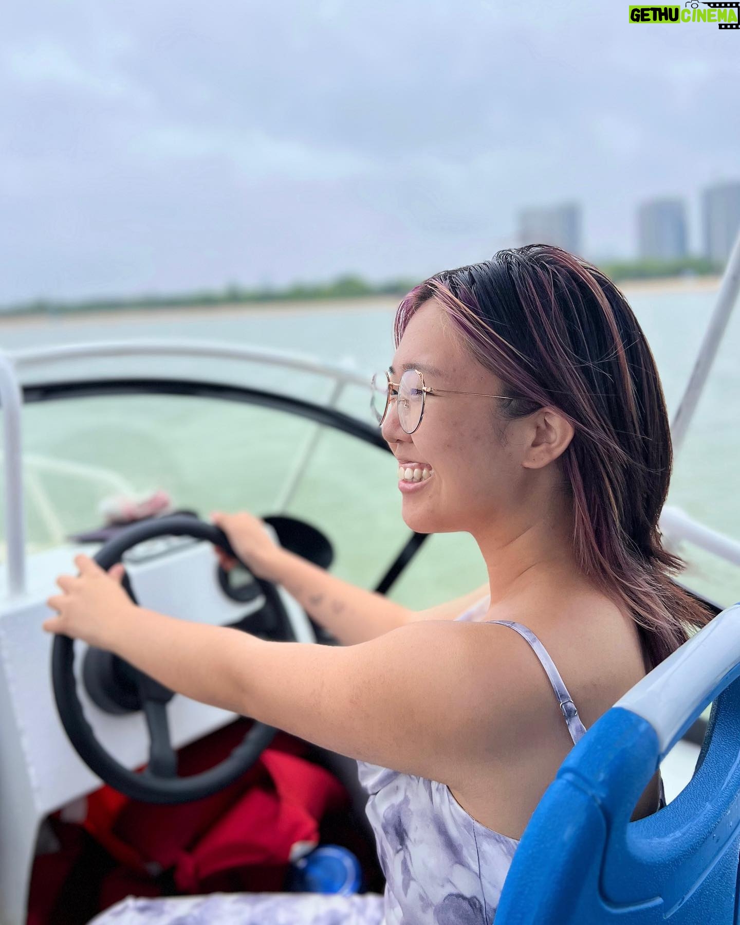 Nina Lu Instagram - turns out driving a speedboat isn’t that much different than driving a car 🤷🏻♀️
