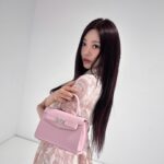 Ning Yi Zhuo Instagram - #VersaceLaVacanza #VersaceMedusa95 #Versace @versace💕 ‘Versace LA VACANZA POP-UP’ at Center Park/The Stage #3 3F, Shinjuku Isetan Main Bldg. 3-14-1, Shinjuku,Tokyo from May 8th to May 21st