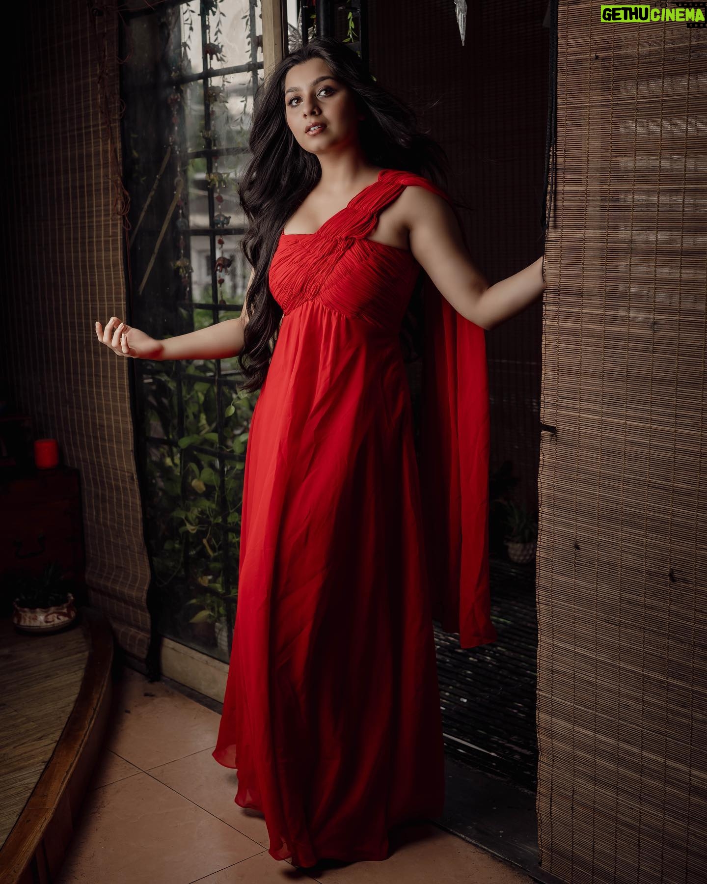 Niranjana Anoop - 118K Likes - ♥️
📸
@pournami_mukesh_photography
💄
@femy_antony__
👗
@dov_darlings_of_venus @nishashahh
#red#potraits#photography#instagram#instadaily#instagood#hot