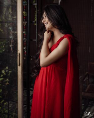 Niranjana Anoop Instagram - ♥️

📸 
@pournami_mukesh_photography 

💄 
@femy_antony__ 

👗 
@dov_darlings_of_venus  @nishashahh 

#red#potraits#photography#instagram#instadaily#instagood#hot