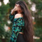 Niranjana Anoop Instagram – Ennekondu Ithra Variety Okke Pattu 
 “That Pose”
 😂😂😂
 @pranavraaaj 📸 ♥️