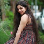 Niranjana Anoop Instagram – @pranavraaaj we got the nunakuzhi 🙈🐥 
@hema.anup  Thankyou for the cute onakodi 😘