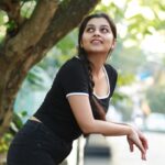 Niranjana Anoop Instagram - Anyone else into Vaayanokkals ? Once in a while 🤓🤓🤓 @pranavraaaj 📸♥️