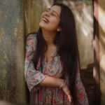 Niranjana Anoop Instagram - 🌸🌺Many Smiles 🌺🌸 @merin__georg capturing things 📸🌺